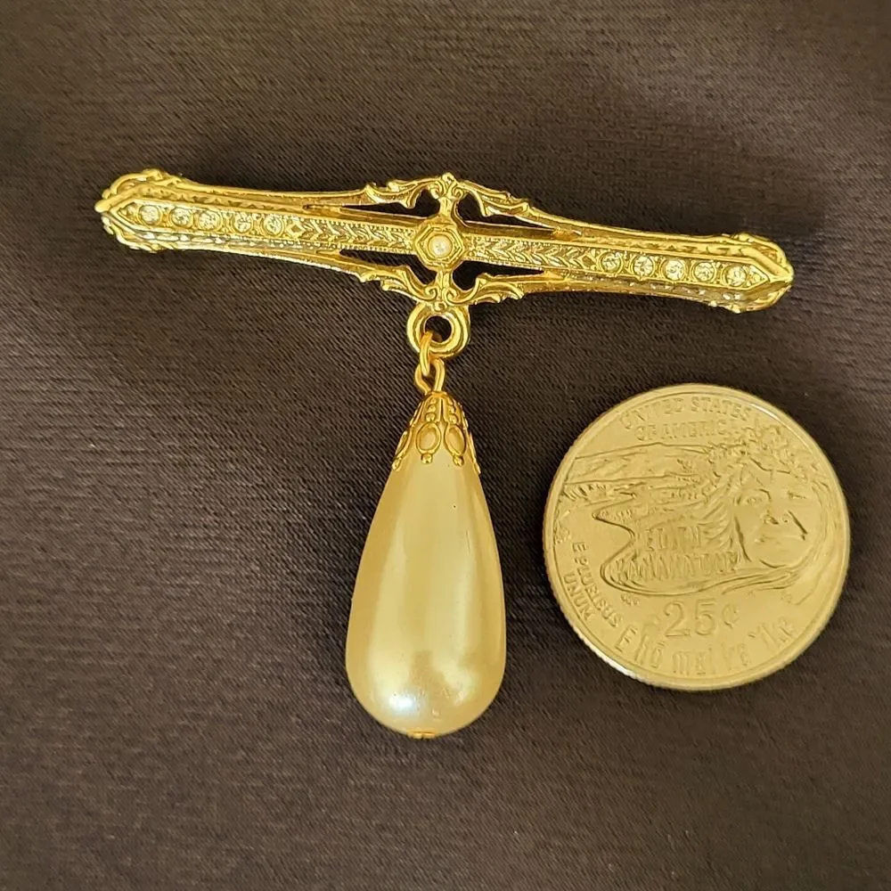 Vintage Gold Tone Bar Brooch with Faux Pearl Drop